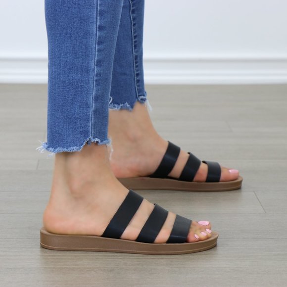 Faux Leather Sandals Flexible Soles for Comfort - Picture 4 of 7